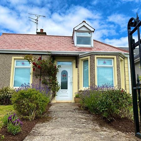 Rose Cottage: Delightful 4 Bedroom Detached Home 포트러시 외부 사진