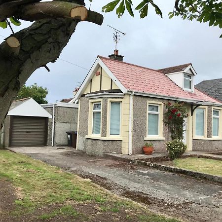 Rose Cottage: Delightful 4 Bedroom Detached Home 포트러시 외부 사진